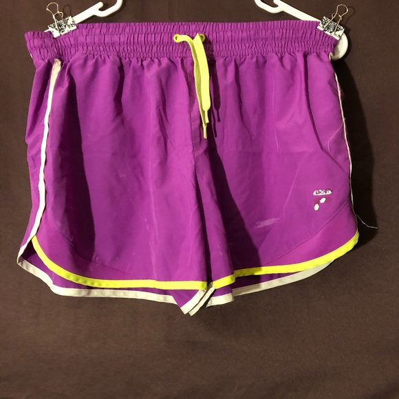 Short lot - Picture 2 of 4